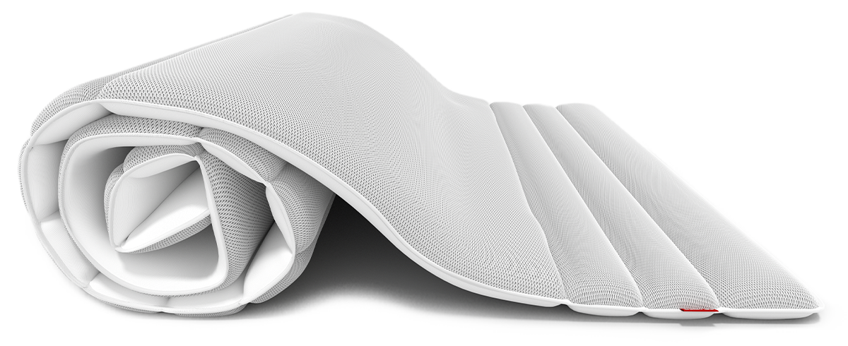 BODYGUARD® topper opgerold om de flexibiliteit te tonen